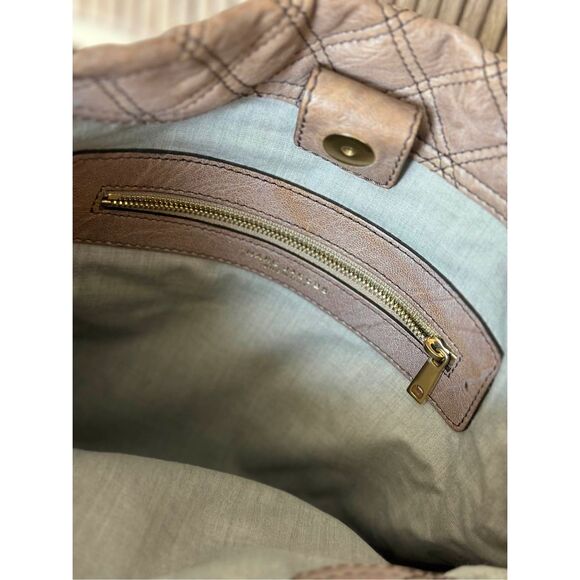 Marc Jacobs Casey Large Quilted Tote Brown - Picture 7 of 7